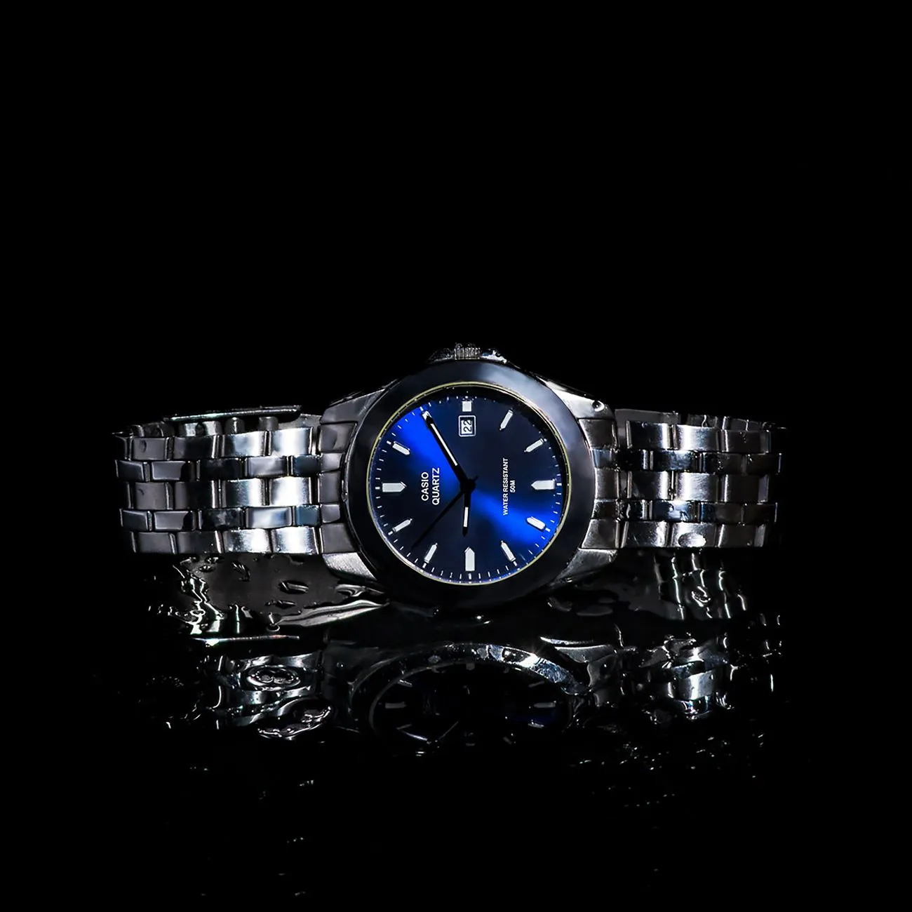 Patek Philippe Nautilus 5711/1A, blue dial, full set, photograph 2